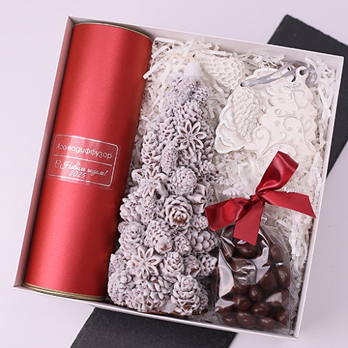 Снежная ель